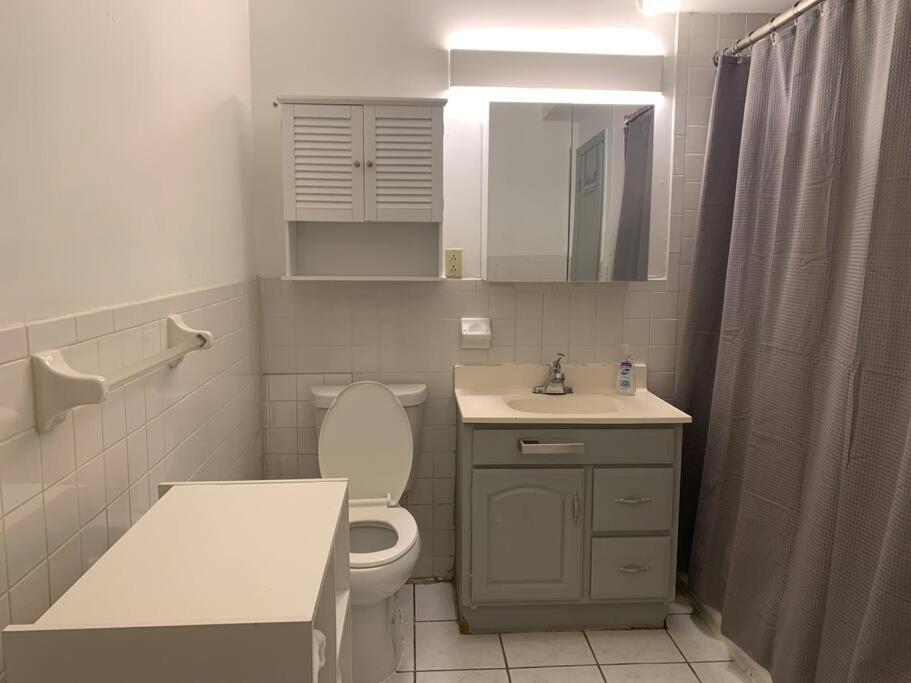 Beautiful & Massive 4 Bdr With Bonus Perks! Appartamento